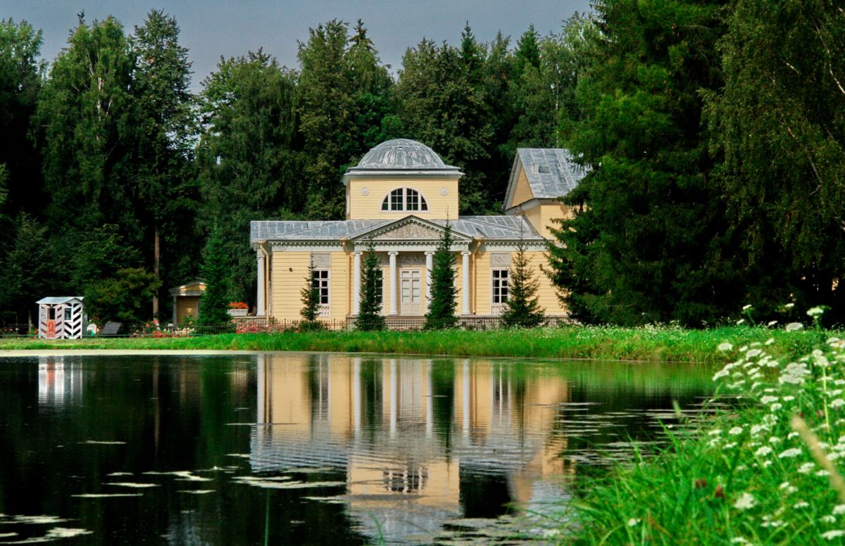 Розовый павильон