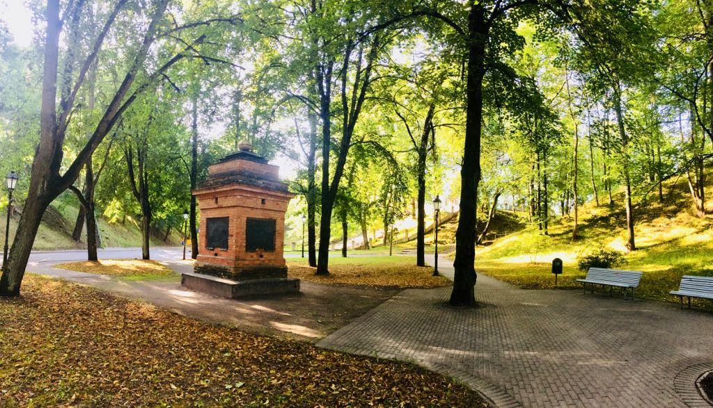 Монумент Народов