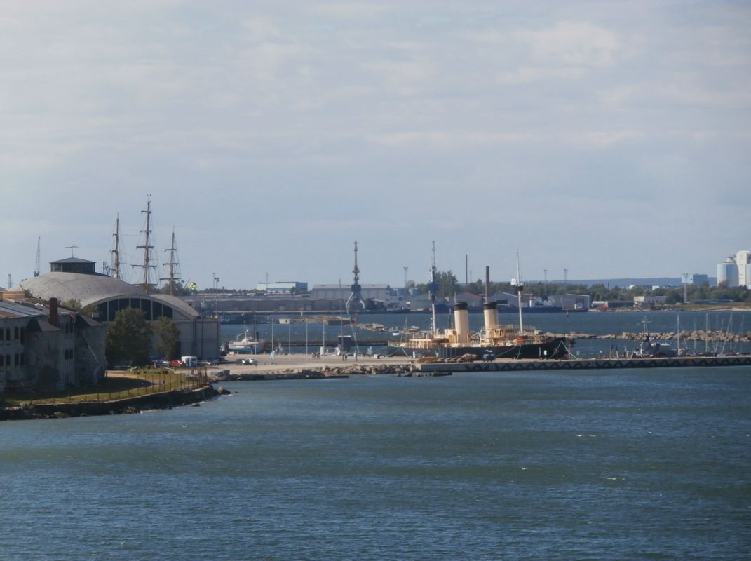 Пароход-ледокол «Суур Тылл»