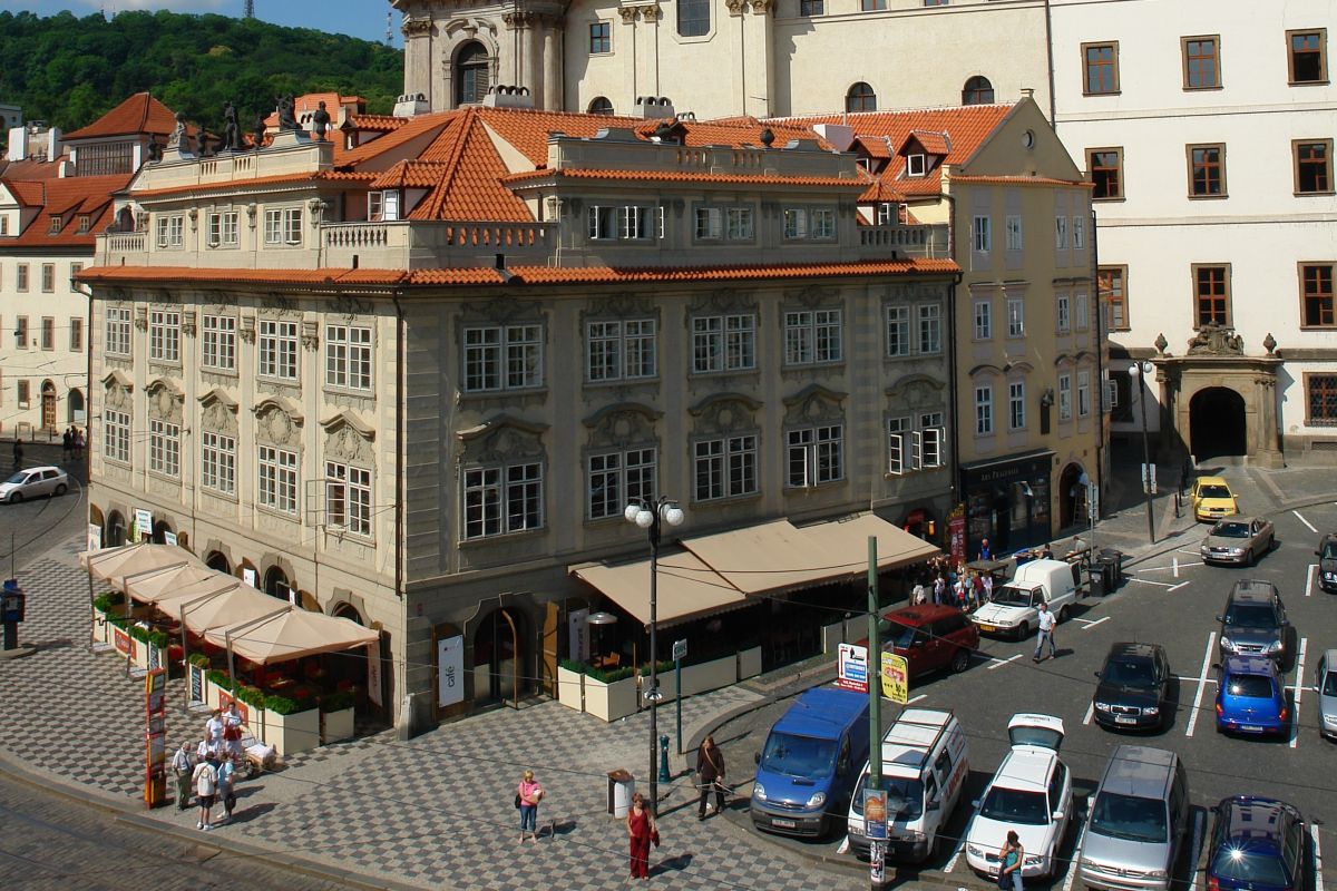 Грёмлинговский дворец