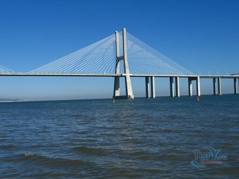 Мост Васко да Гама