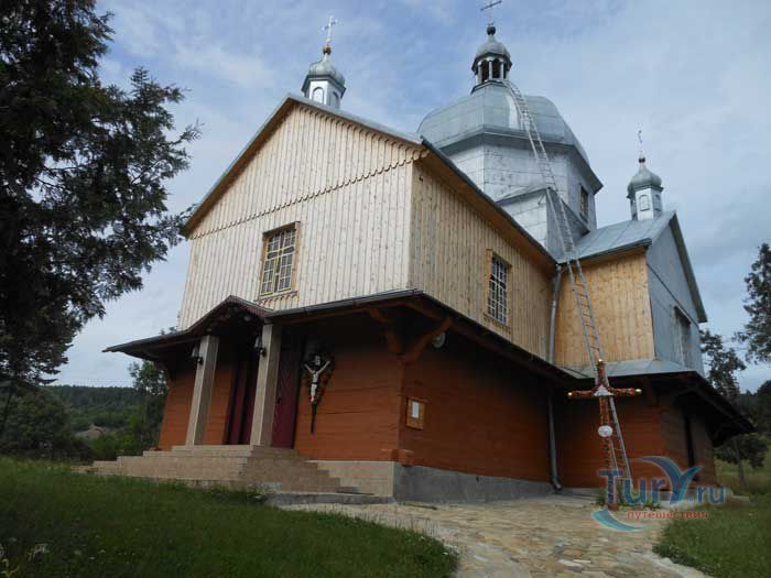 Церковь в Урыче