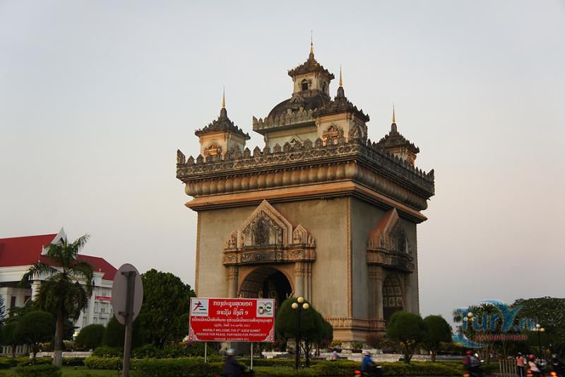 Триумфальная арка Патусай