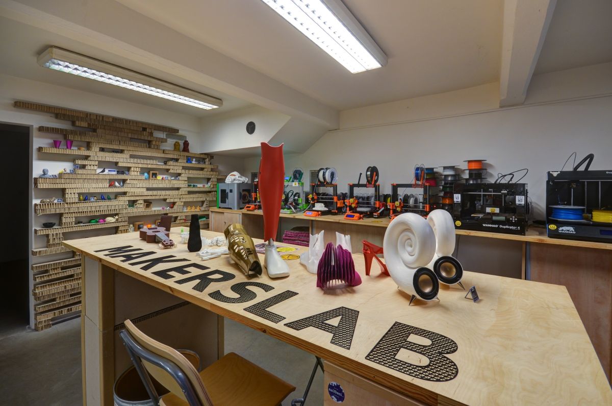 «Параллельный полюс»