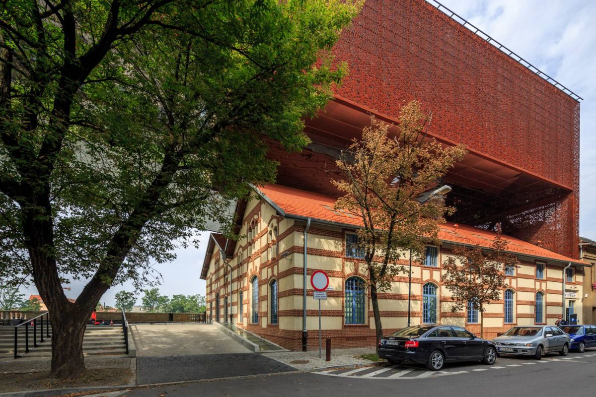 Центр документации искусства Тадеуша Кантора Cricoteka