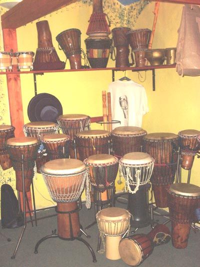 Antonius – магазин с музыкальными инструментами