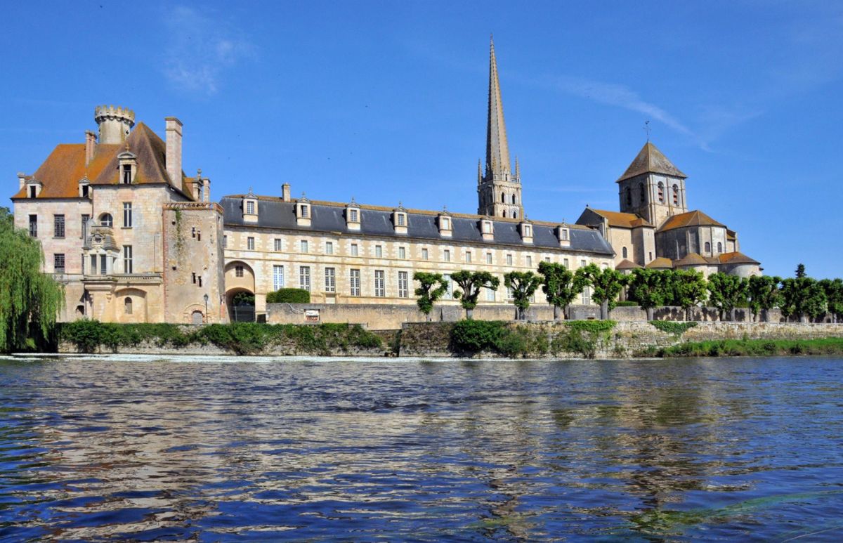 Аббатство Сен-Савен-сюр-Гартамп