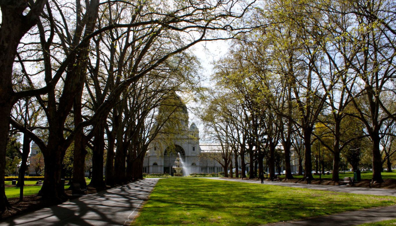 Королевский выставочный центр и Карлтонские сады