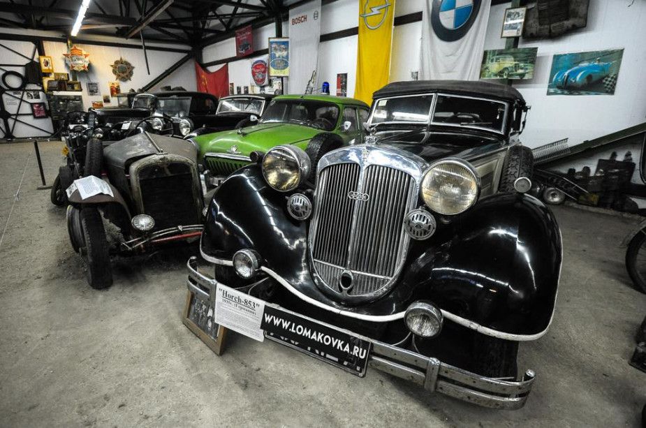 Ломаковский музей старинных автомобилей и мотоциклов