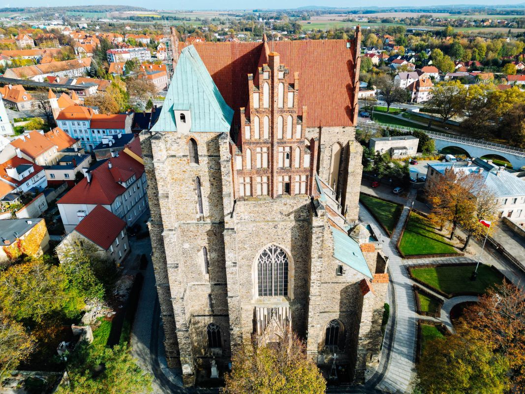 Церковь Святых Петра и Павла в Стшегоме