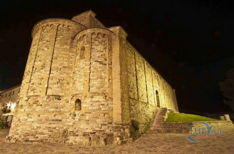 Приходская Церковь Вознесения Девы Марии