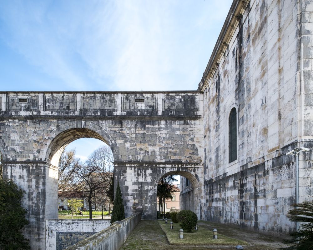 Водохранилище Маэ-д'Агуа-дас-Аморейраш