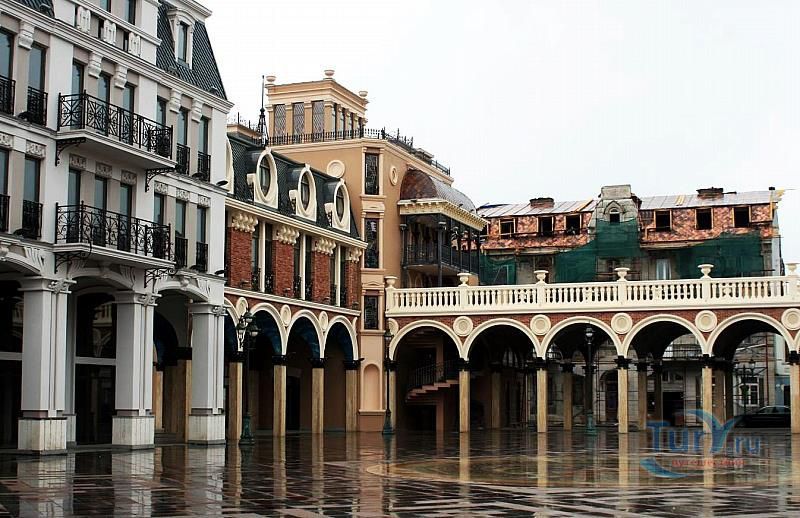 Площадь Пьяцца в Батуми