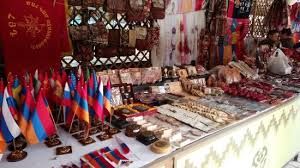 Рынок Вернисаж