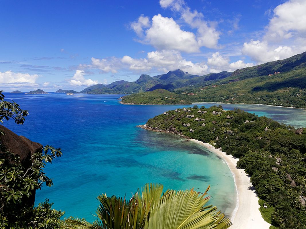 Пляж Анс Луи