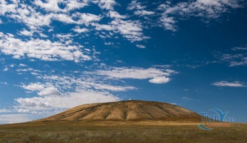 Потухший вулкан Алтан Ову
