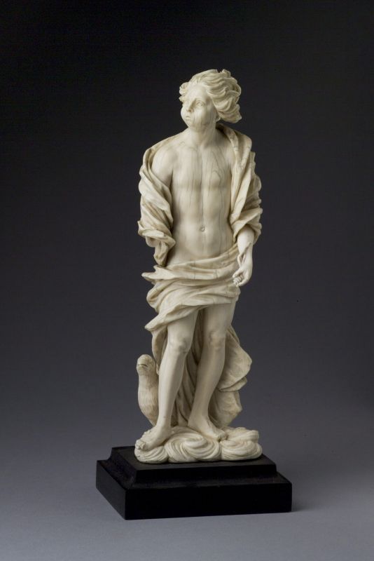 Выставка ИСКУССТВО, ЖИЗНЬ в музее декоративно-прикладного искусства