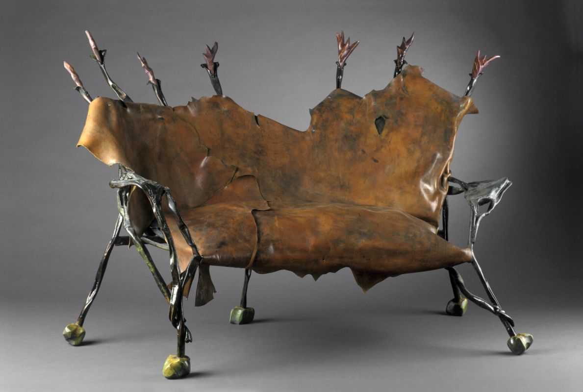 Выставка ИСКУССТВО, ЖИЗНЬ в музее декоративно-прикладного искусства