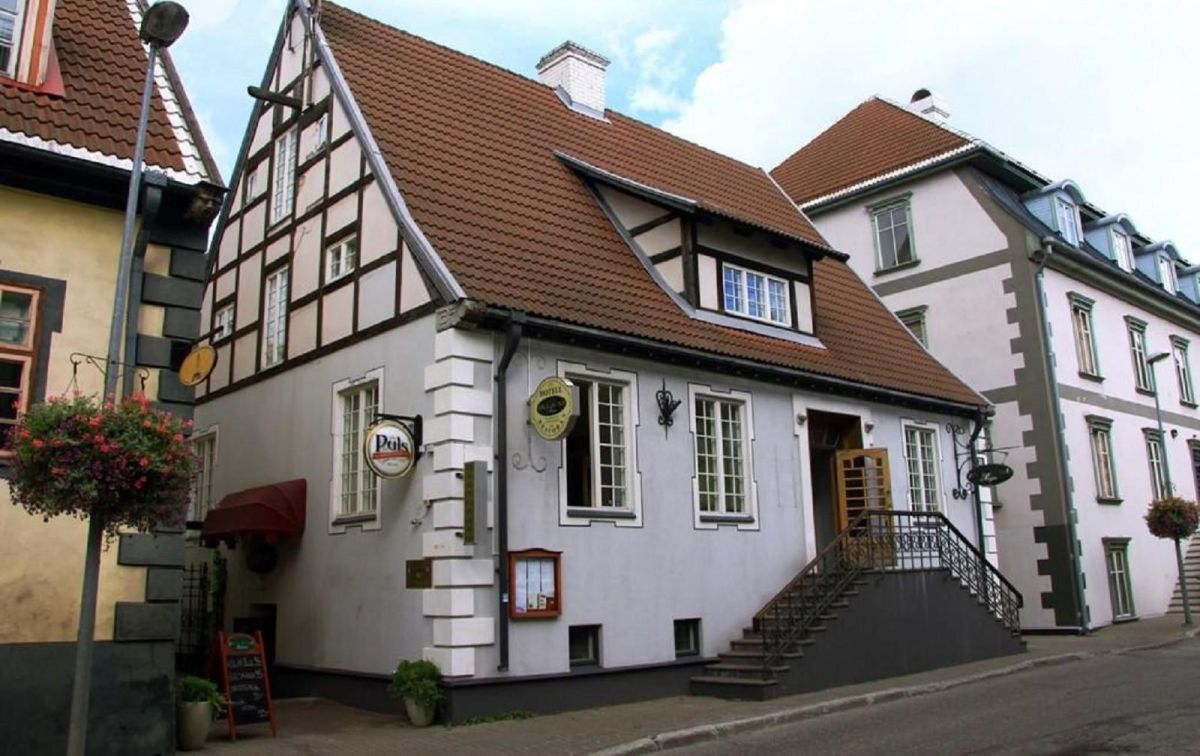 Караоке-паб Alex Maja