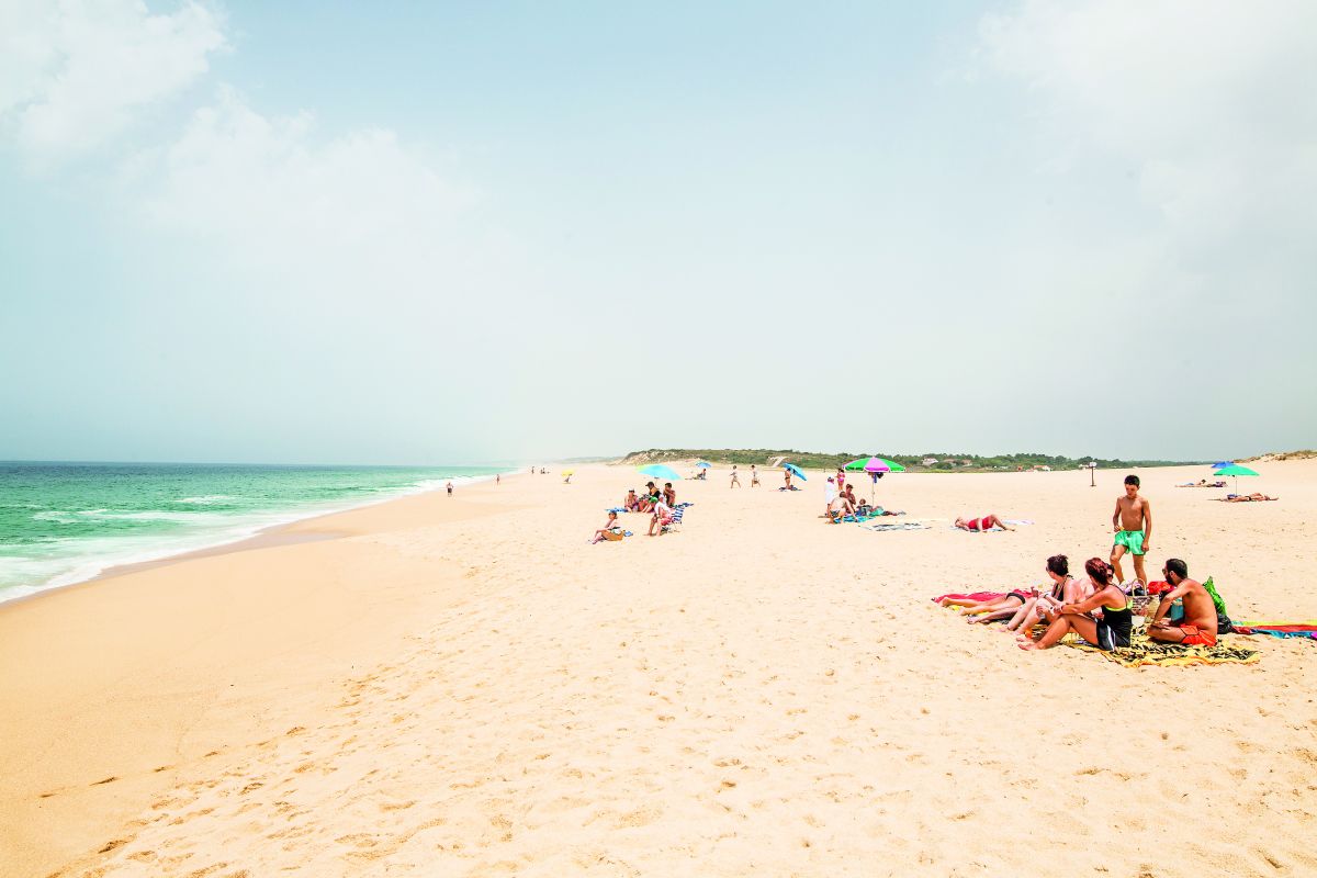 Пляж «Прайя-ди-Мелидеш»