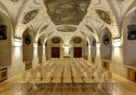 Трапезная монастыря доминиканцев в стиле барокко