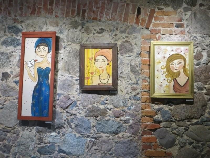 Выставочный зал в Ряпинаском Доме творчества