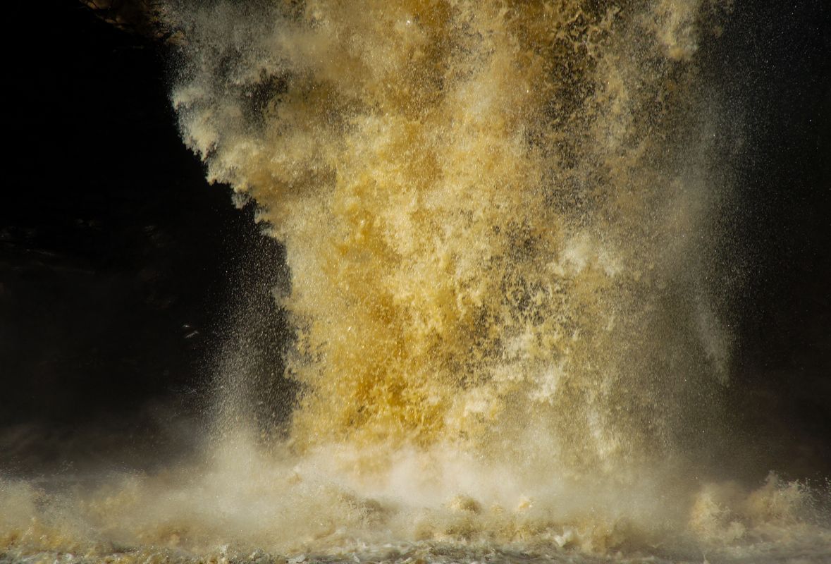 Водопад Макалия