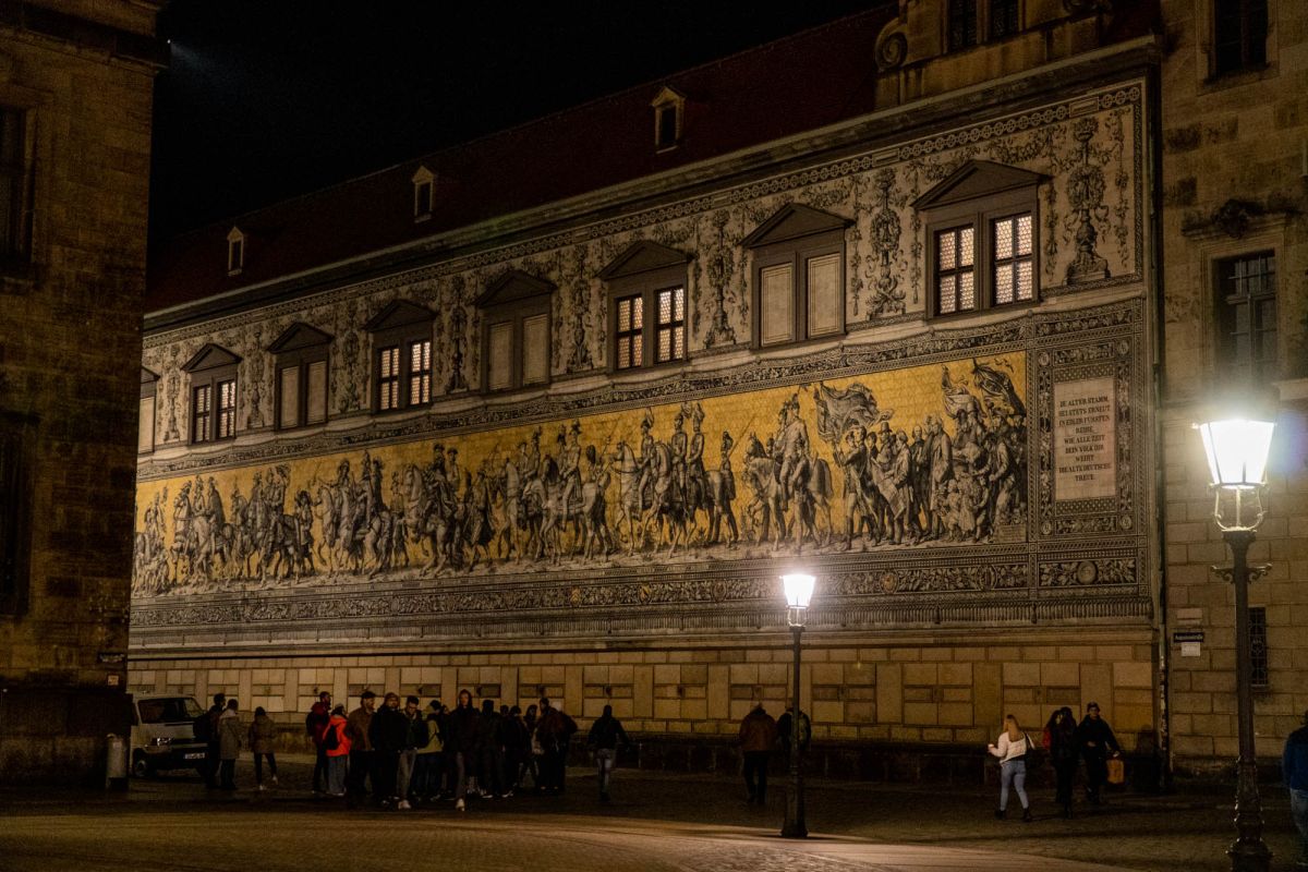 Панно Шествие князей