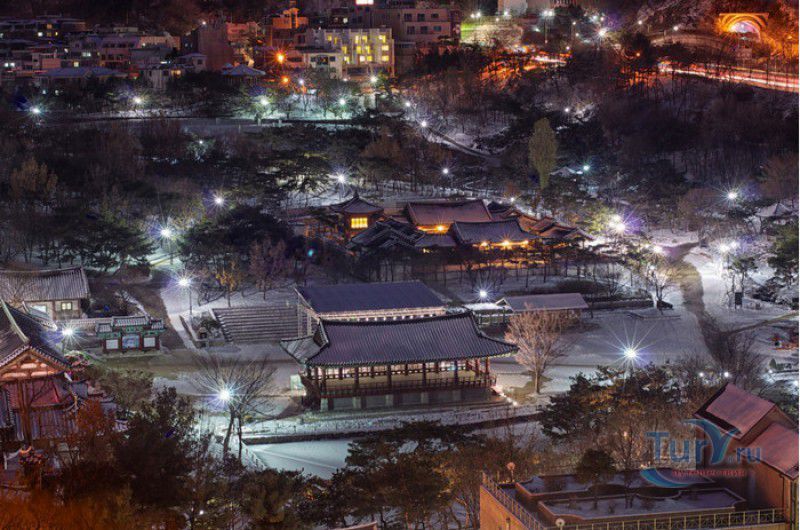 Деревня Традиционных Домов Ханок (Деревня Намсанголь Ханок)