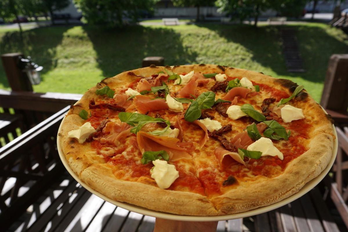 Тегеласте Туба