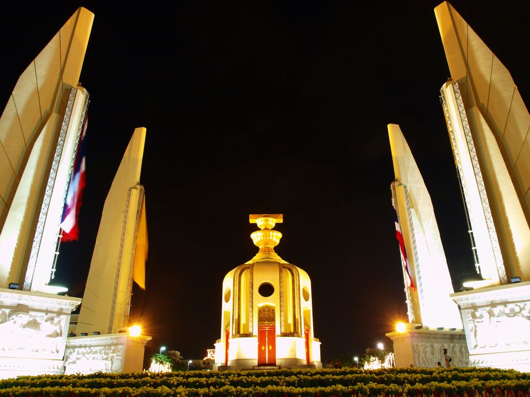 Монумент демократии (Democracy Monument)