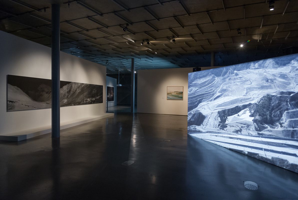 Кунстхаус (Музей Современного Искусства)