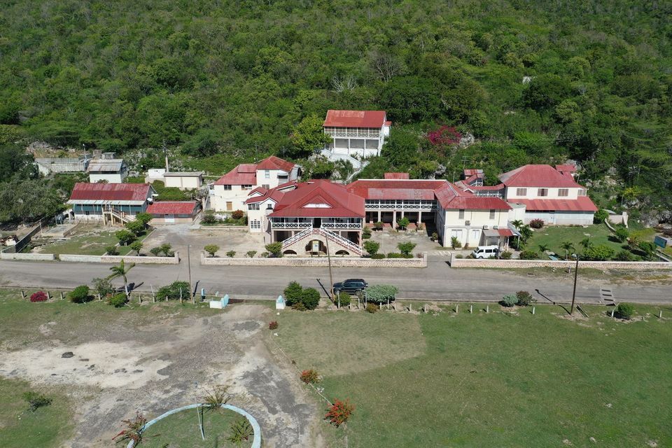 Milk River Hotel and Spa