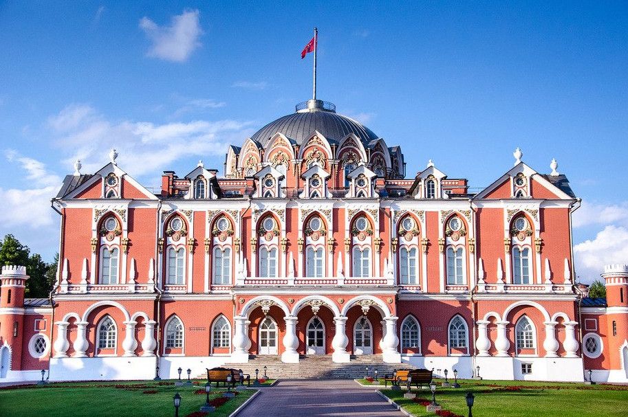 Петровский Путевой Дворец