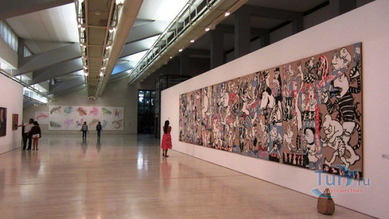 Центр современного искусства Жулиу де Азереду Пердигана