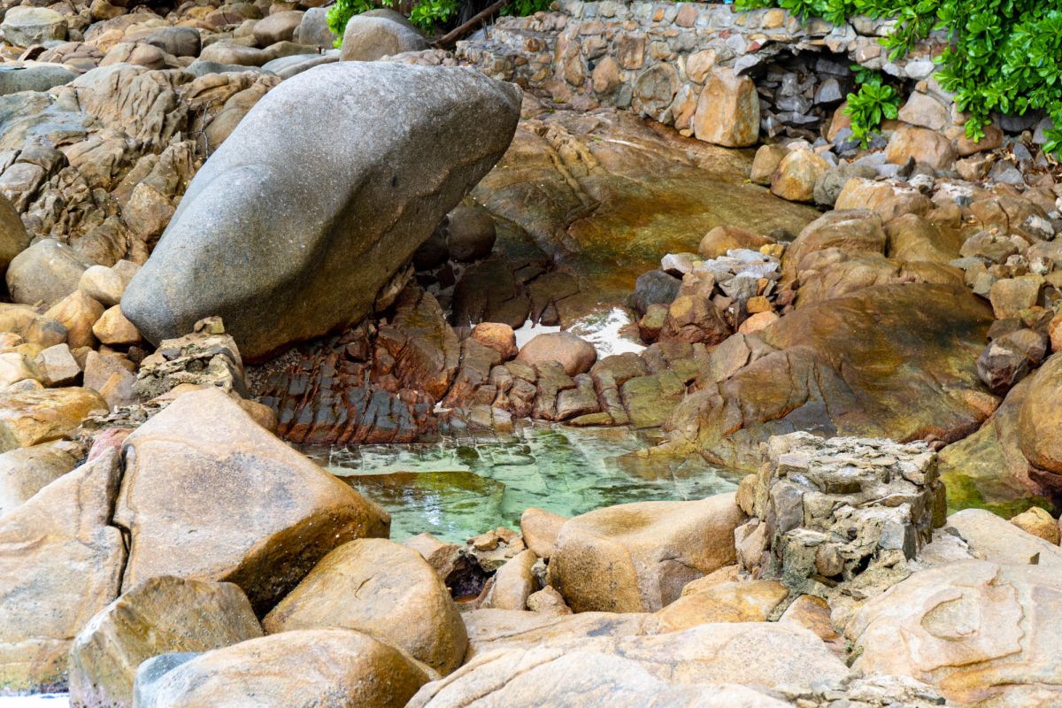 Скальный бассейн Машабе