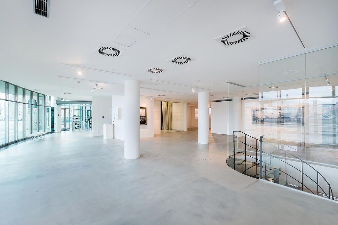 Галерея Танцующий дом