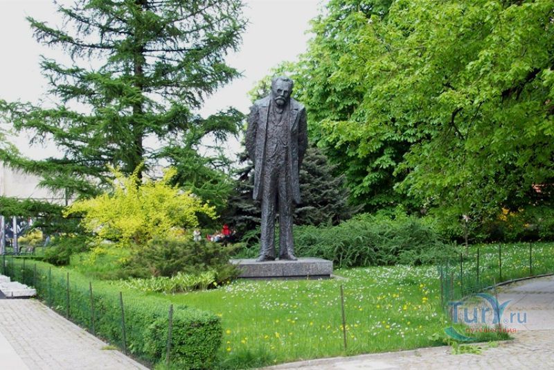 Памятник Болеславу Прусу