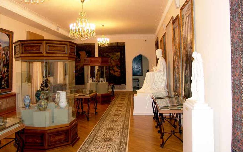 Музей Аазербайджанской Литературы Имени Низами Гянджеви