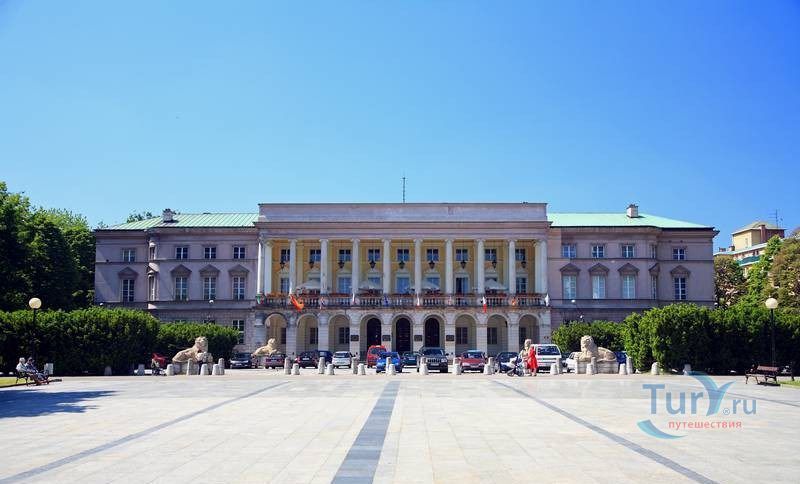 Дворец Любомирских