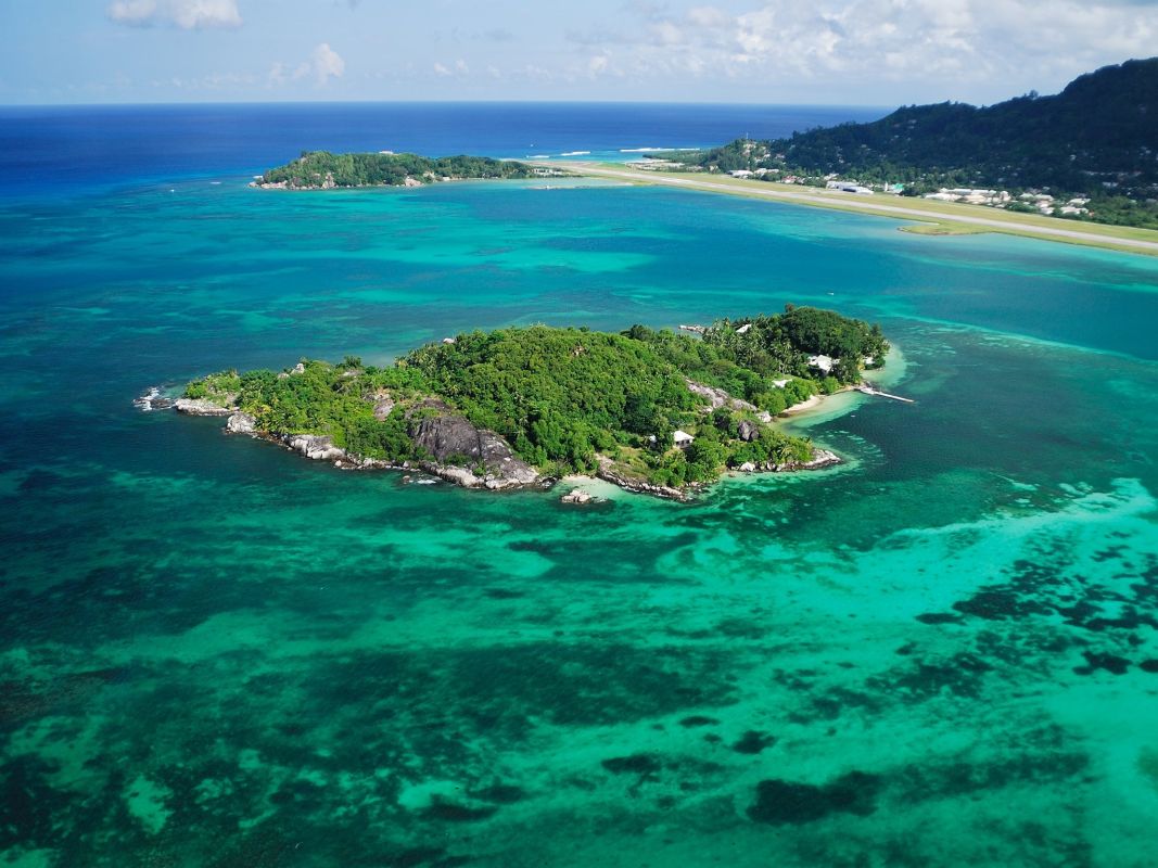 Остров Аноним