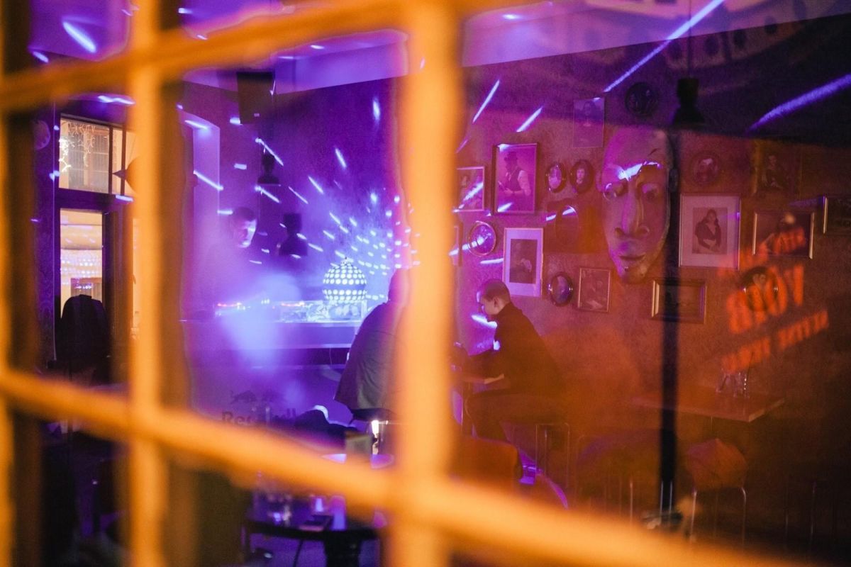 Бар Trepp («Лестница»)