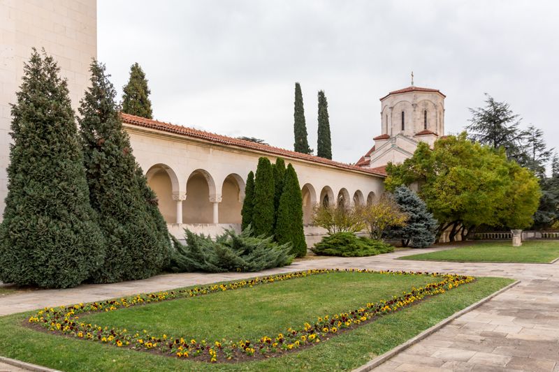 Белый дворец