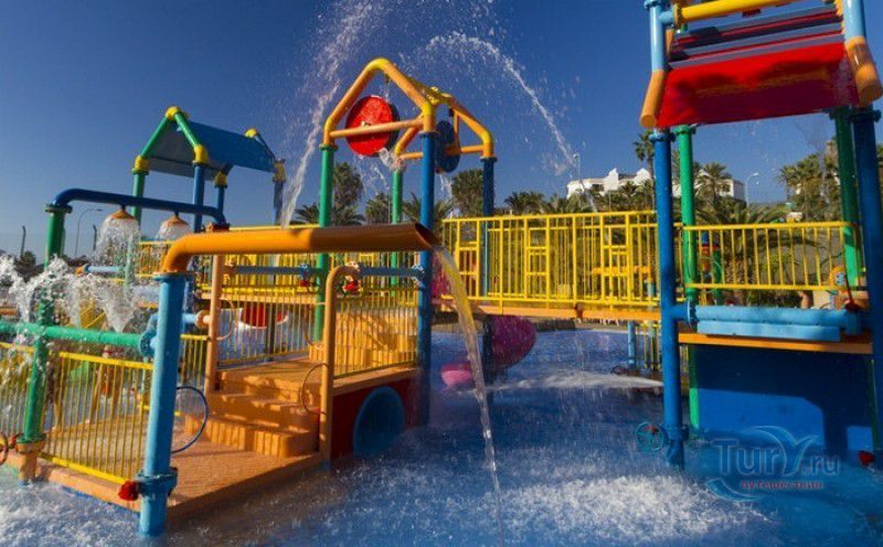 Аквапарк Аквалэнд Коста Адехе