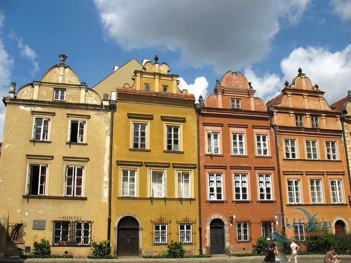 Улица (площадь) Канония