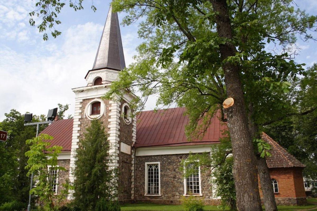 Яановская церковь в Канепи (Эстонская Евангелическая Лютеранская Церковь)