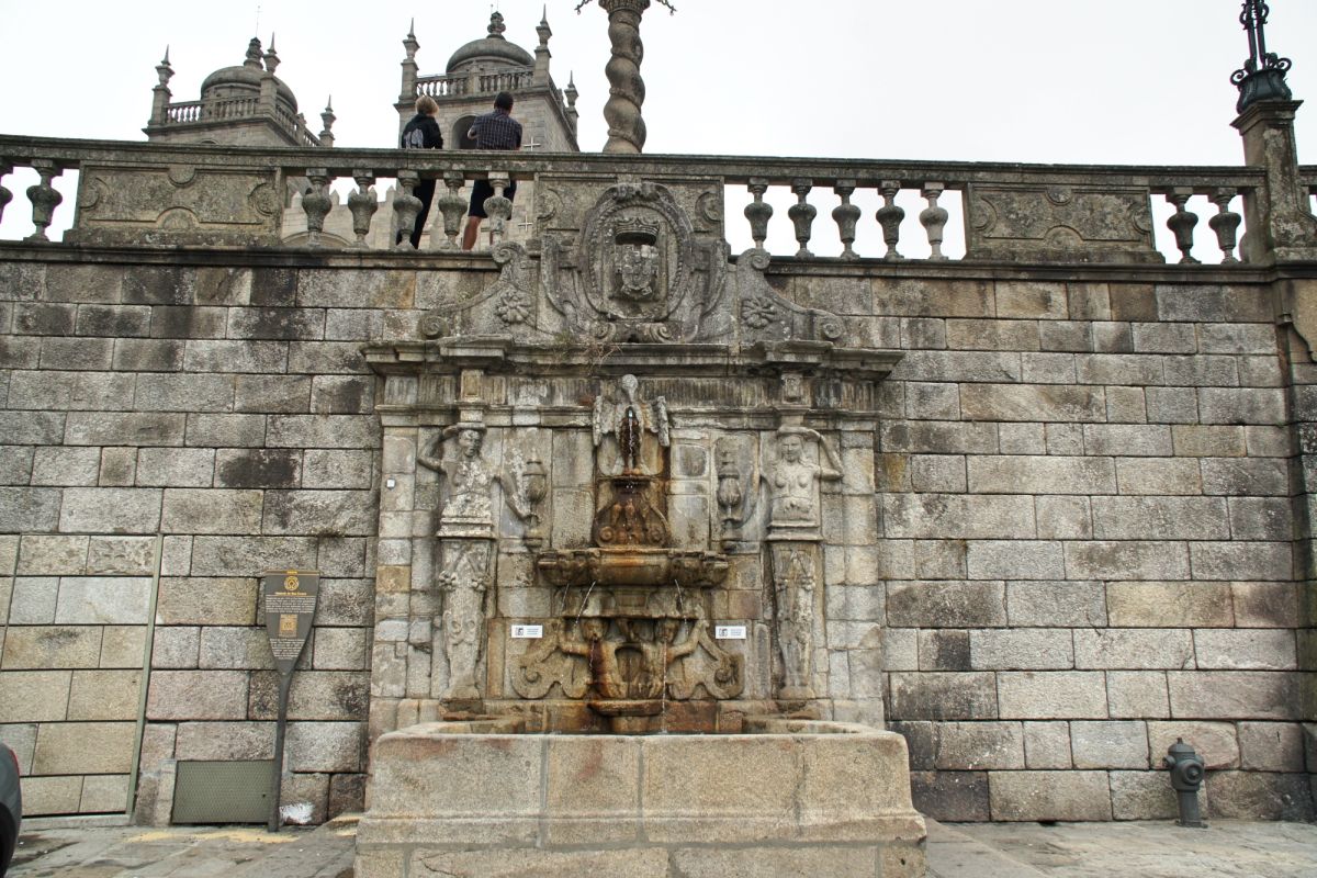 Фонтан Пеликан