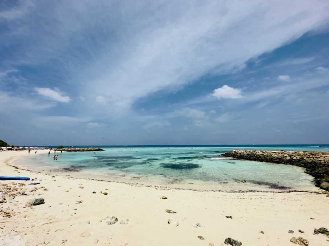 Пляж Арена Маафуши