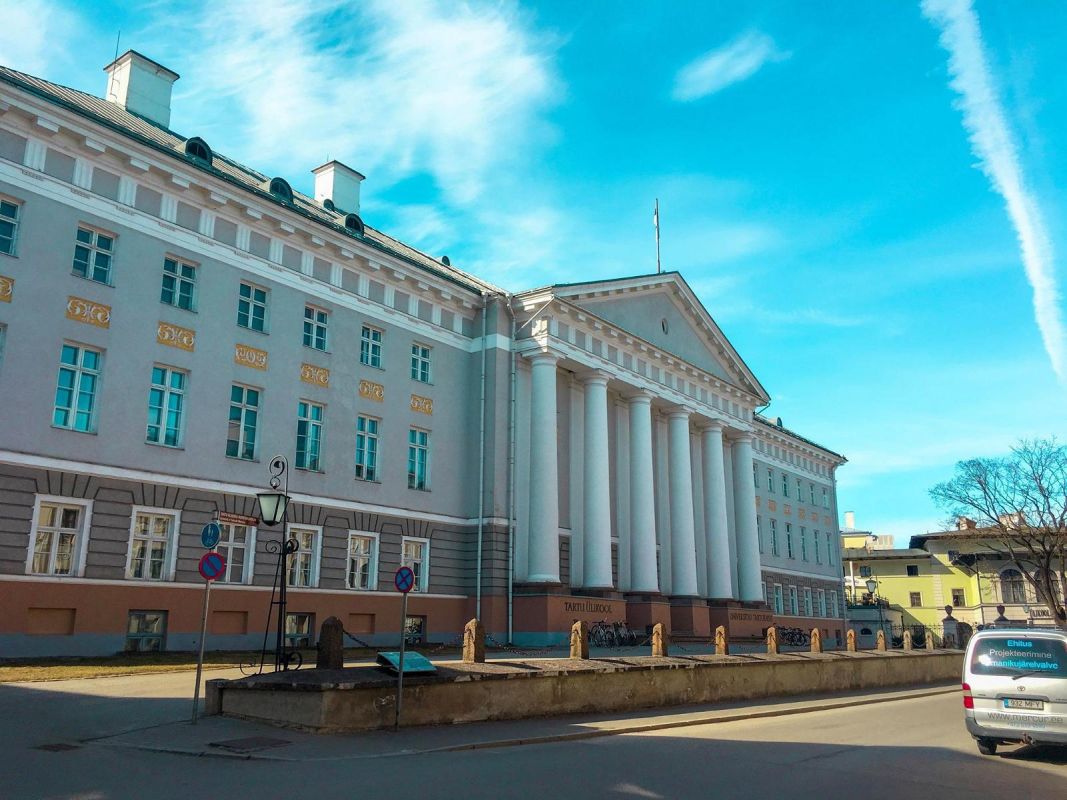 Главный корпус Тартуского университета