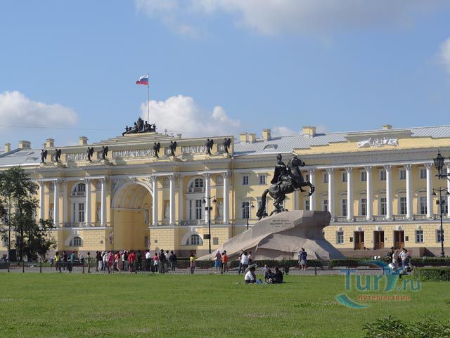 Памятник Петру I (Медный всадник)